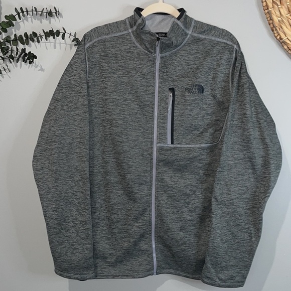 The North Face Zipper Pullover - Picture 1 of 8